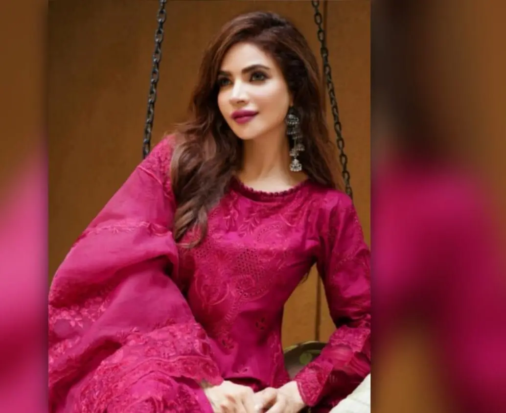 Humaira Asghar tenía 41 años cuando fue encontrada sin vida en su residencia, tras reportes de los vecinos debido al mal olor que emanaba del lugar. Foto, redes sociales. 