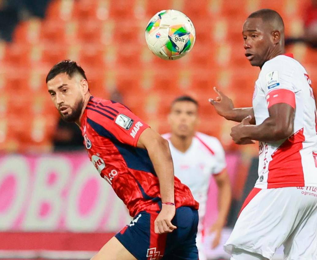 El delantero argentino Francisco Fydriszewski es una de las figuras del Medellín en el segundo semestre del año. FOTO: Manuel Saldarriaga