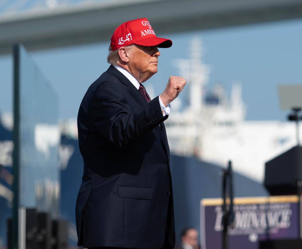 Donald Trump aseguró haber ejecutado el bombardeo “más poderoso” de la historia en Irán. Esto fue lo que declaró: FOTO: Tomada de X - Casa Blanca