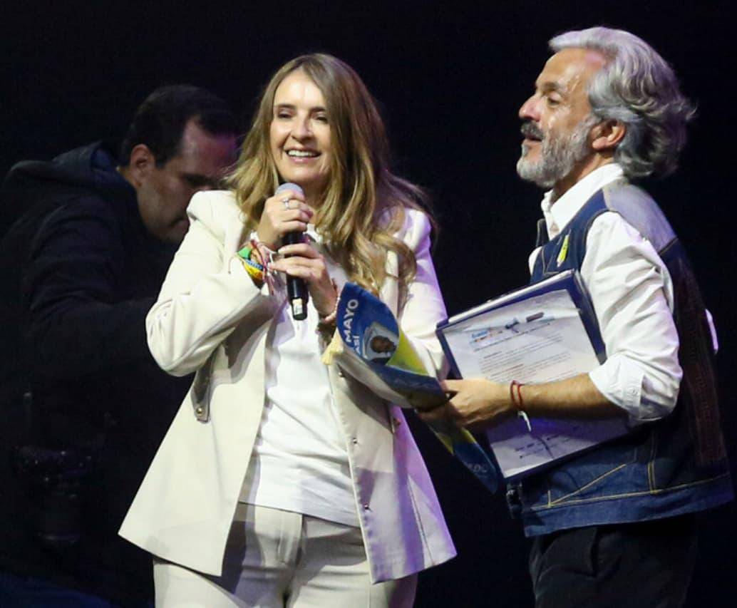 Exalcaldes de Antioquia se unieron en apoyo a la candidatura de Paloma Valencia y su fórmula vicepresidencial, Juan Daniel Oviedo. FOTO: Colprensa 