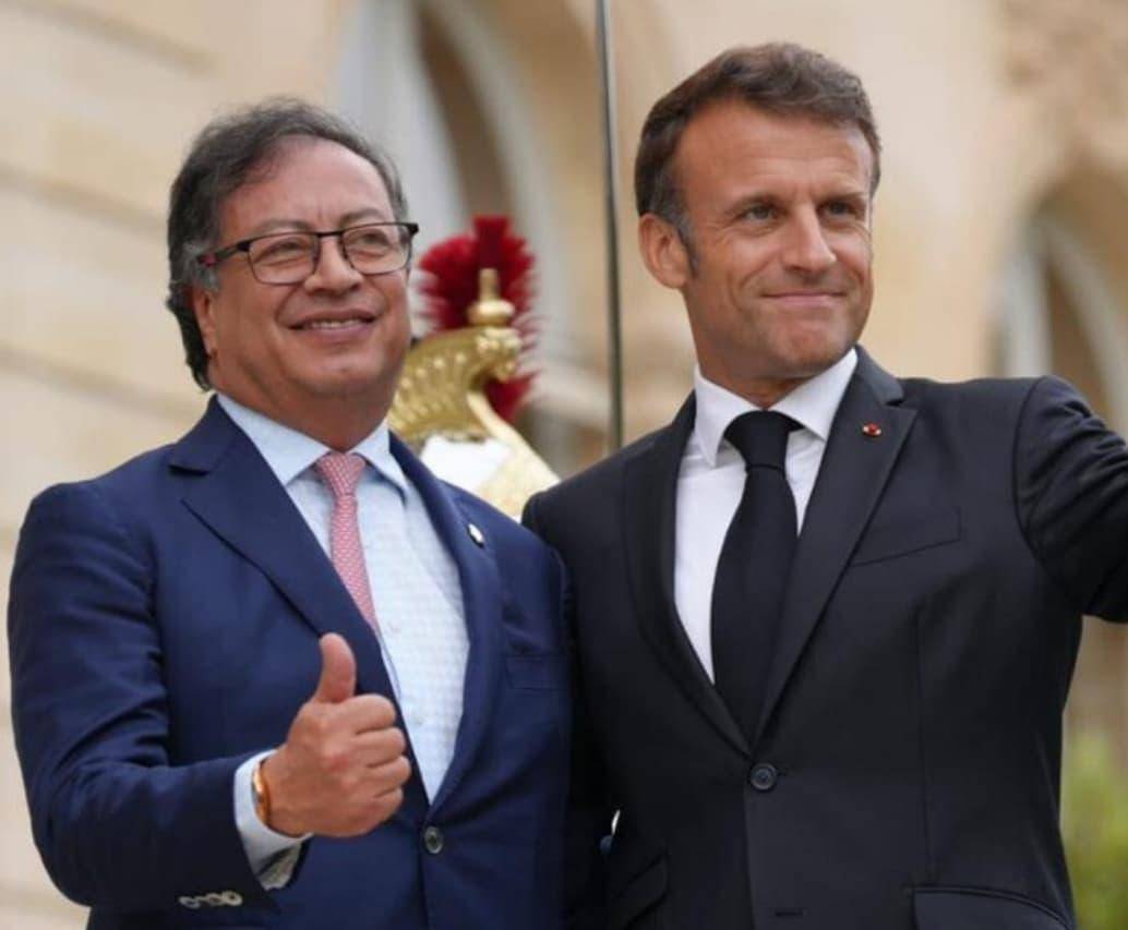 El presidente de Colombia, Gustavo Petro, y su homólogo francés, Emmanuel Macron, sostuvieron una llamada telefónica de 30 minutos. FOTO: Colprensa