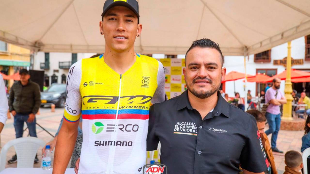 Avinal presentó su equipo y Alejandro Osorio compartió con las futuras ...