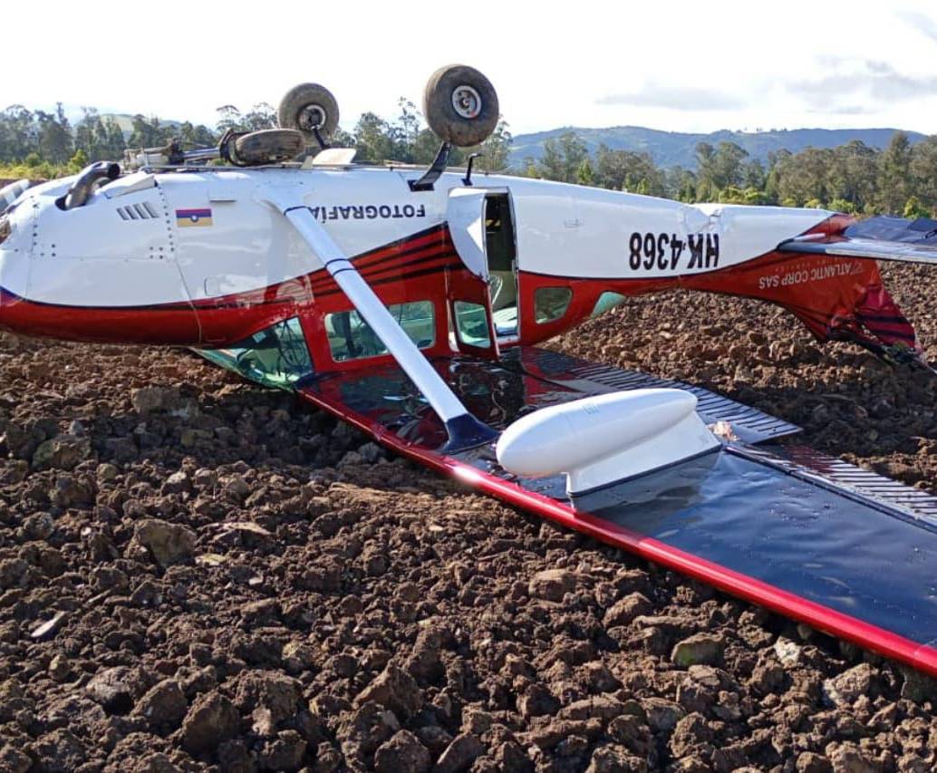 Accidente de avión en en Gachancipá, Cundinamarca. FOTO: Tomada de X 