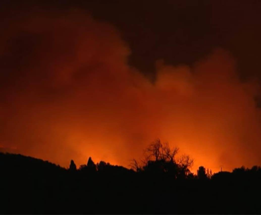 Gran incendio forestal tiene en alerta a los habitantes del sur de Francia. FOTO: Captura de video