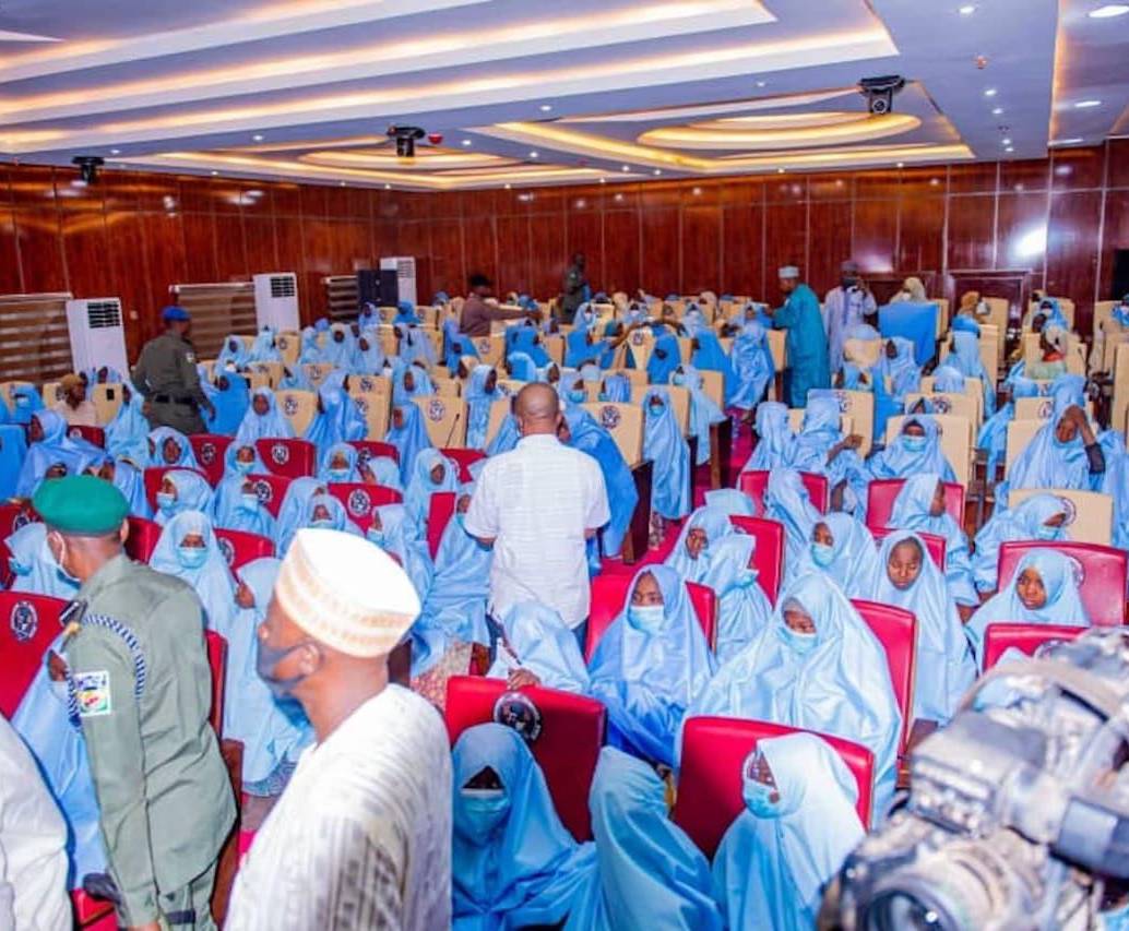 Secuestro de estudiantes y docentes en una escuela católica de Nigeria. FOTO: GETTY