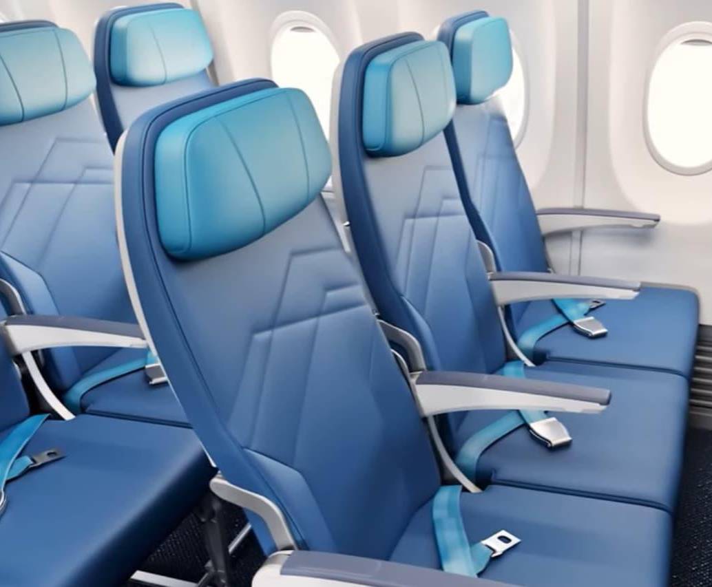 La aerolínea canadiense WestJet modificará algunos de sus aviones para que los pasajeros paguen más por reclinar sus asientos. FOTO: Captura de video