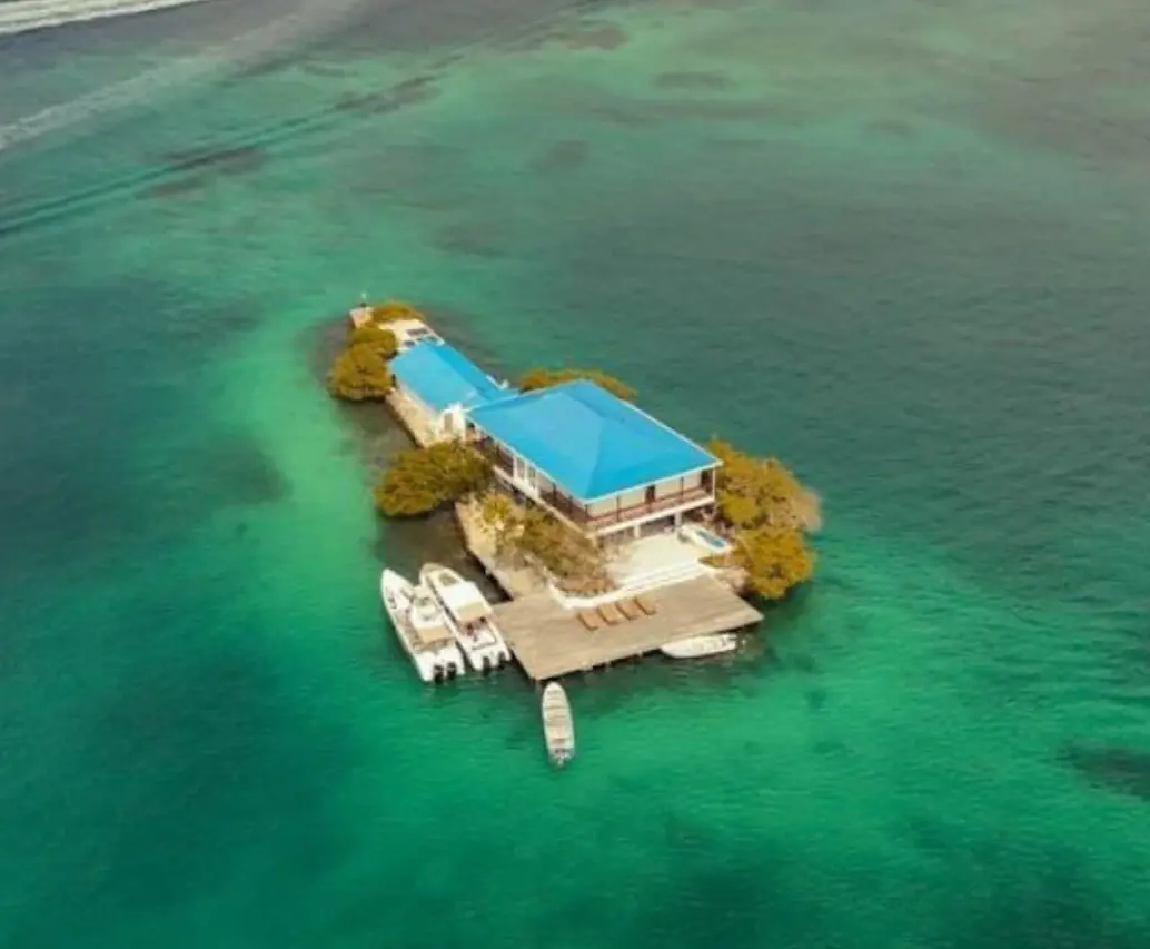 Esta es la Isla Fiesta, un baldío insular de la Nación ubicado en el archipiélago de las Islas del Rosario. FOTO: Agencia Nacional de Tierras (ANT)