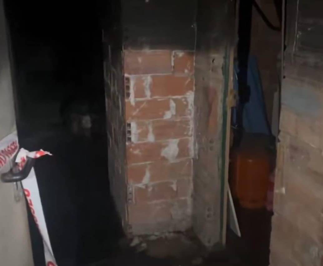 Cinco menores de edad murieron en medio de un incendio en un desván en Barcelona. FOTO: Captura de video 