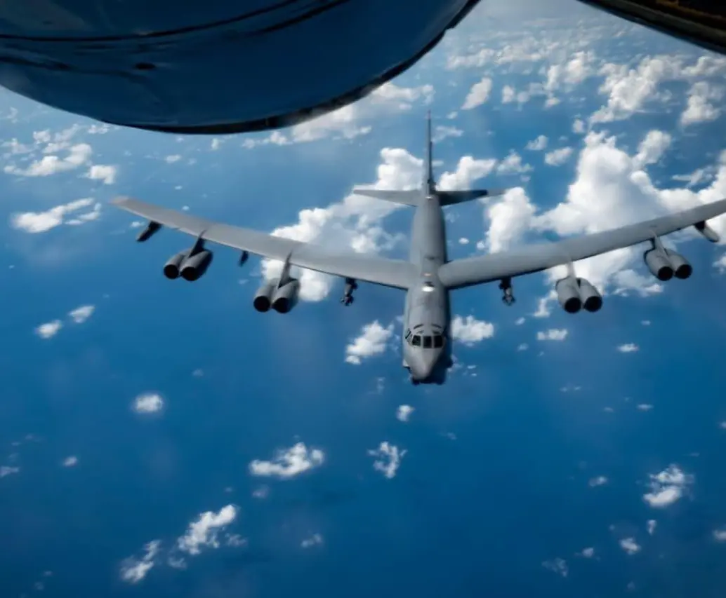 Misteriosos sobrevuelos de aviones de combate B-52 aparecieron brevemente en el Caribe, a la altura de Venezuela. FOTO: Air Forces Southern - @AFSOUTH
