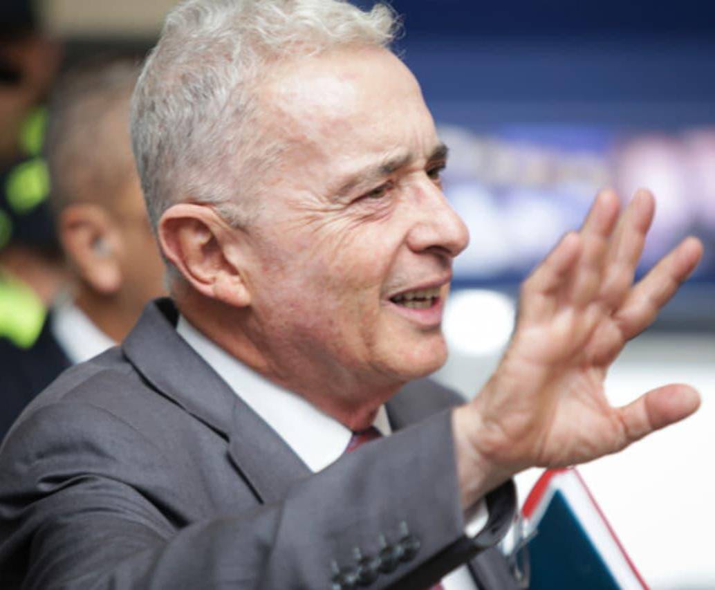 Exmagistrados y juristas se pronunciaron sobre el caso del expresidente Álvaro Uribe Vélez. FOTO: Colprensa 