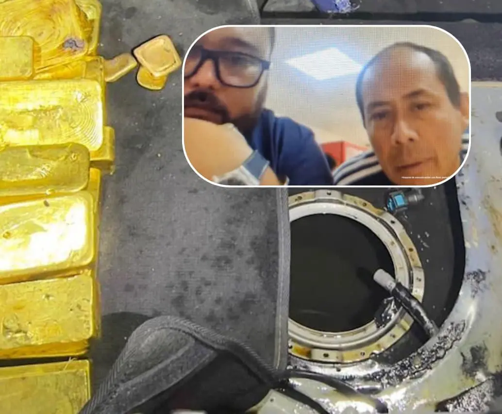 Andrey David Murcia Dávila y Fernando Andrade Delgadillo Rodríguez fueron capturados con 28 lingotes de oro. FOTOS: Fsicalía General de la Nación 