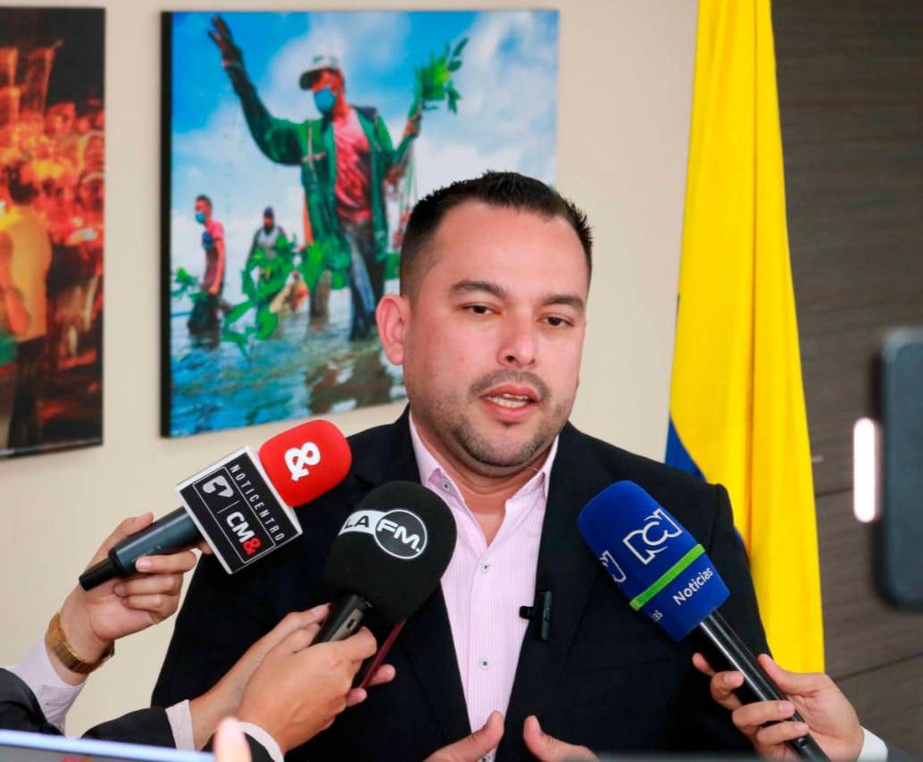 Edwin Palma, ministro de Energía le pidió la Upme evaluar todos los proyectos de regasificación que estén en el panorama. FOTO Colprensa