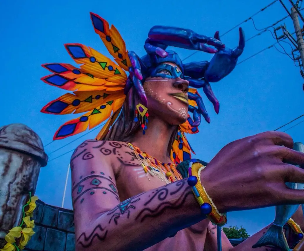 Carroza niño rodeado de cinco cangrejos, Fiestas de Independencia de Cartagena de Indias del 2025. Foto: Cristina Rodriguez.