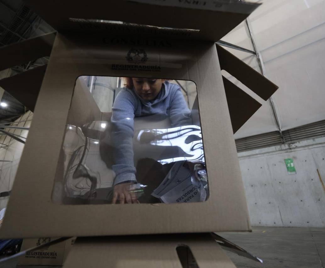 En varios puntos de votación, ya comenzó el proceso de conteo desde el cierre de las urnas.<br /><b>FOTO</b>: Camilo Suárez