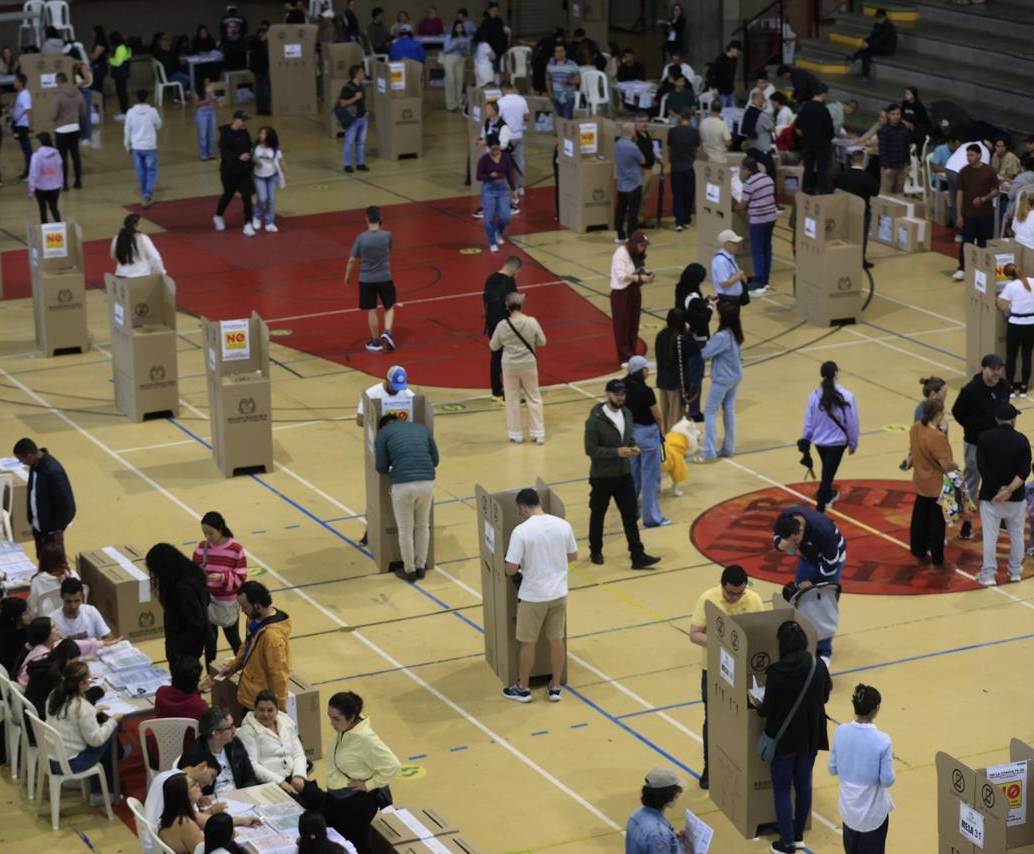 775 denuncias por posibles irregularidades electorales durante la jornada de este domingo 8 de marzo. Foto: Camilo Suárez 