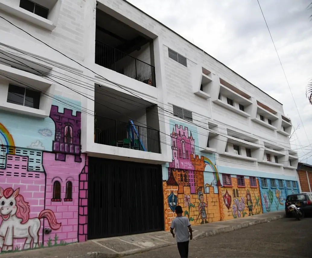 Así quedó la Institución Educativa Aura María Valencia de Hispania tras su renovación por $347 millones. FOTO: Cortesía