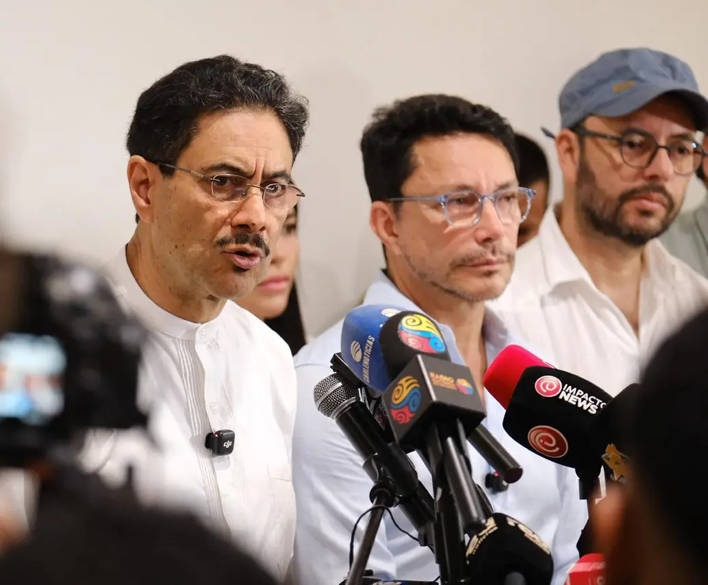 Gustavo Petro tampoco aceptó los resultados. FOTO: CORTESÍA CAMPAÑA DE IVÁN CEPEDA.