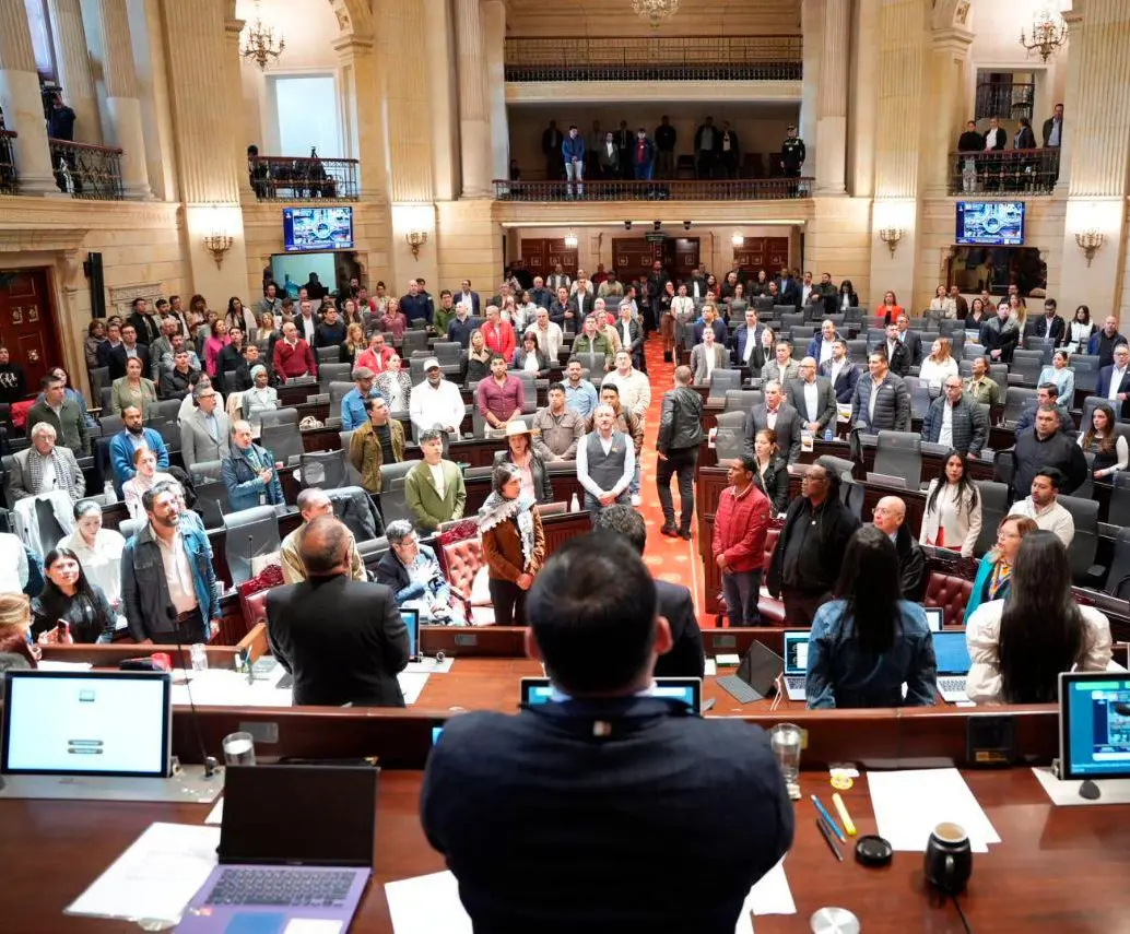 Tras unas cuatro horas de debate, los legisladores aprobaron acogerse al texto de Cámara. Cortesía: Cámara de Representantes. 