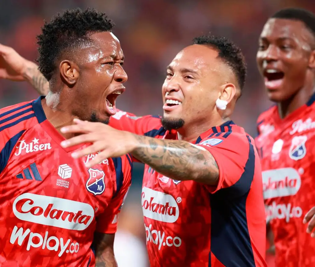 El futbolista samario Jarlan Barrera fue una de las figuras de la victoria del Medellín contra América de Cali. Alexis Serna marcó doblete. Foto: Manuel Saldarriaga