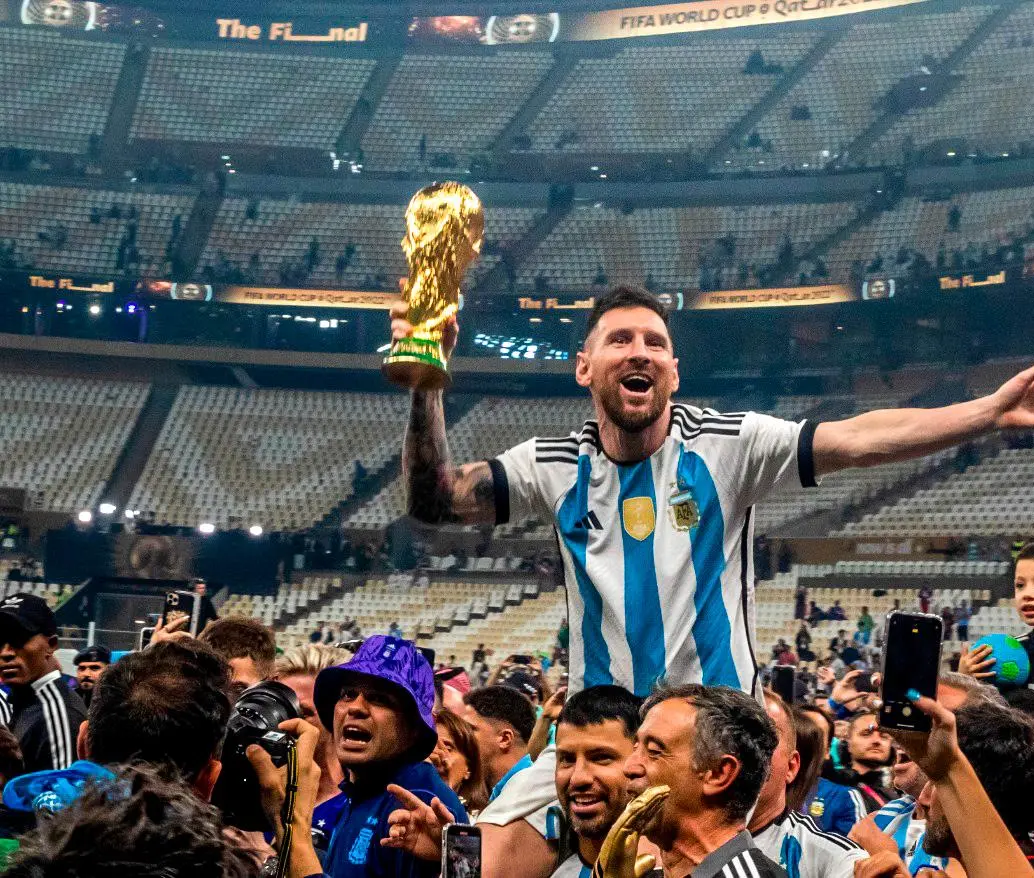 La Selección Argentina, capitaneada por Lionel Messi, es la vigente campeona del torneo. En Qatar 2022 consiguieron el tercer título de su historia (también ganaron las ediciones de 1978 y 1986). <span class="mln_uppercase_mln">FOTO</span><b><span class="mln_uppercase_mln"> Juan A. Sánchez</span></b>