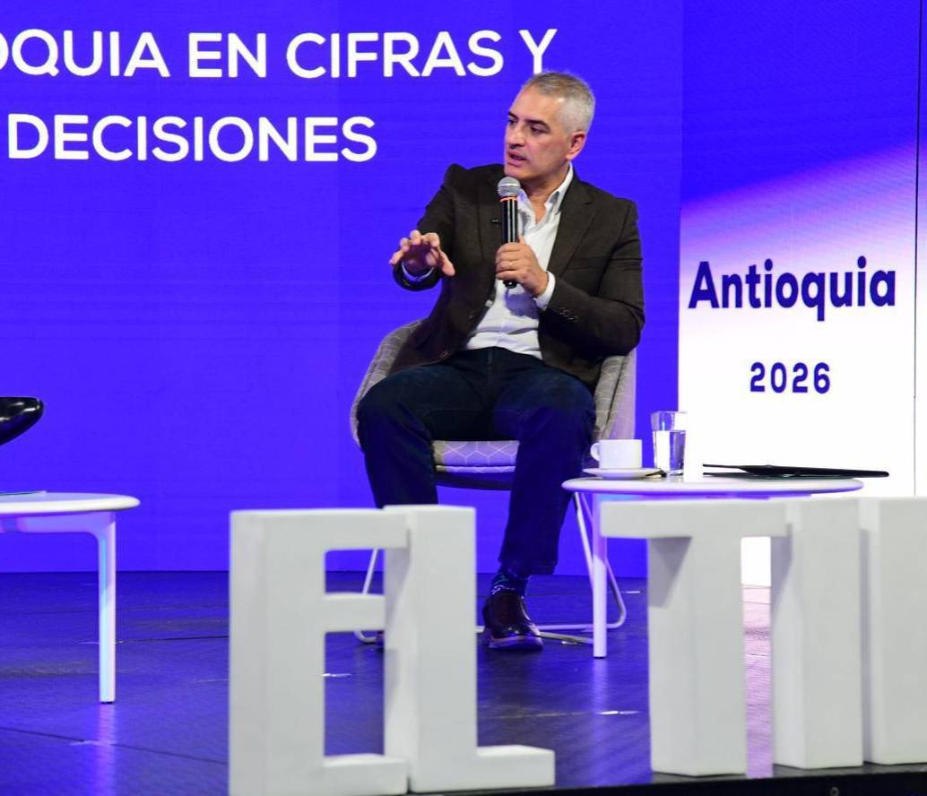 En el foro Antioquia impacta y transforma organizado por El Tiempo, el gobernador Andrés Rendón hizo un llamado al Gobierno nacional frente a obras claves para la región. Foto: cortesía.