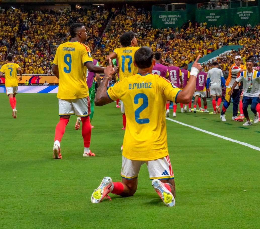 Daniel Muñoz porta el legendario dorsal de Andrés Escobar en el Mundial. FOTO JUAN ANTONIO SÁNCHEZ