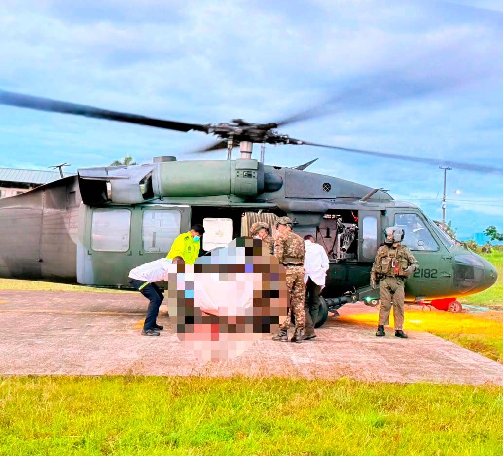 Los cadáveres fueron extraídos de la zona rural de Nuquí y llevados a Medicina Legal de Quibdó, en Chocó. FOTO: CORTESÍA FF.MM.
