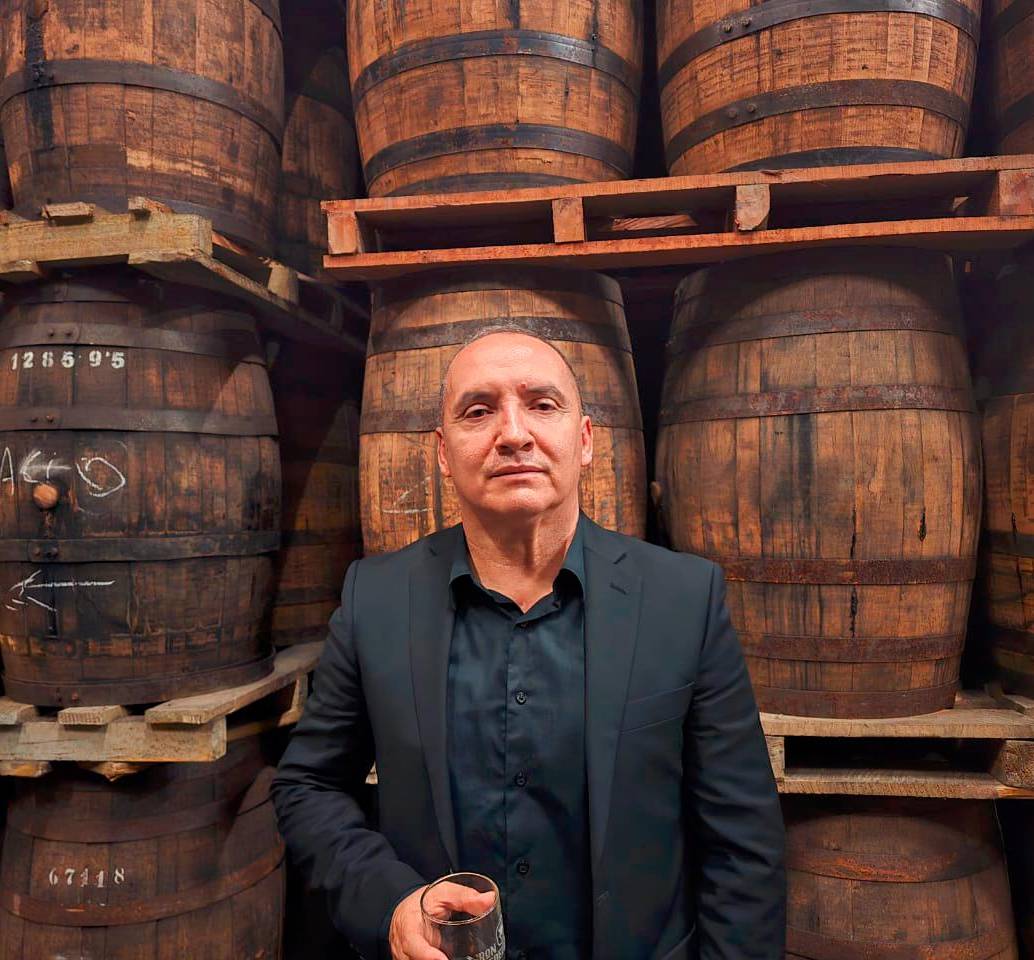 Hugo Álvarez espera crear varios rones para la FLA antes de entregar su legado. <b>FOTO SANTIAGO OLIVARES TOBÓN</b>