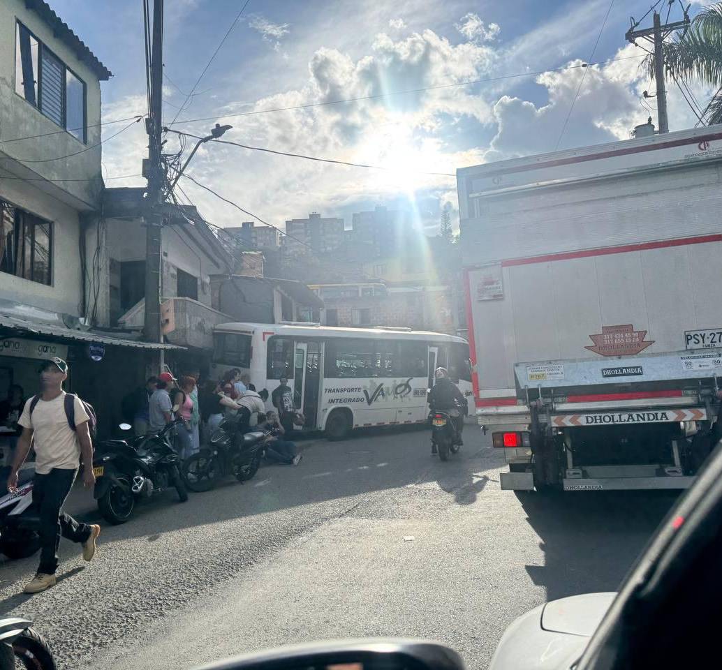 Imagen de la zona del accidente en La Tablaza, municipio de La Estrella. FOTO Denuncias Antioquia.