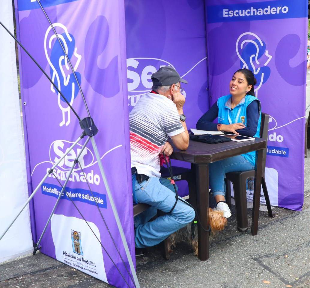 Niños, jóvenes y familias participan en talleres, ferias y actividades recreativas del Mes de la Salud Mental, liderado por la Secretaría de Salud de Medellín. FOTO: Cortesía