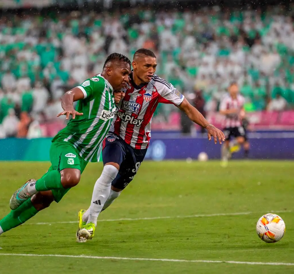 Alfredo Morelos luchó en la final de la Liga, pero no estuvo eficaz ante el arco rival como en otros partidos. FOTO JUAN ANTONIO SÁNCHEZ