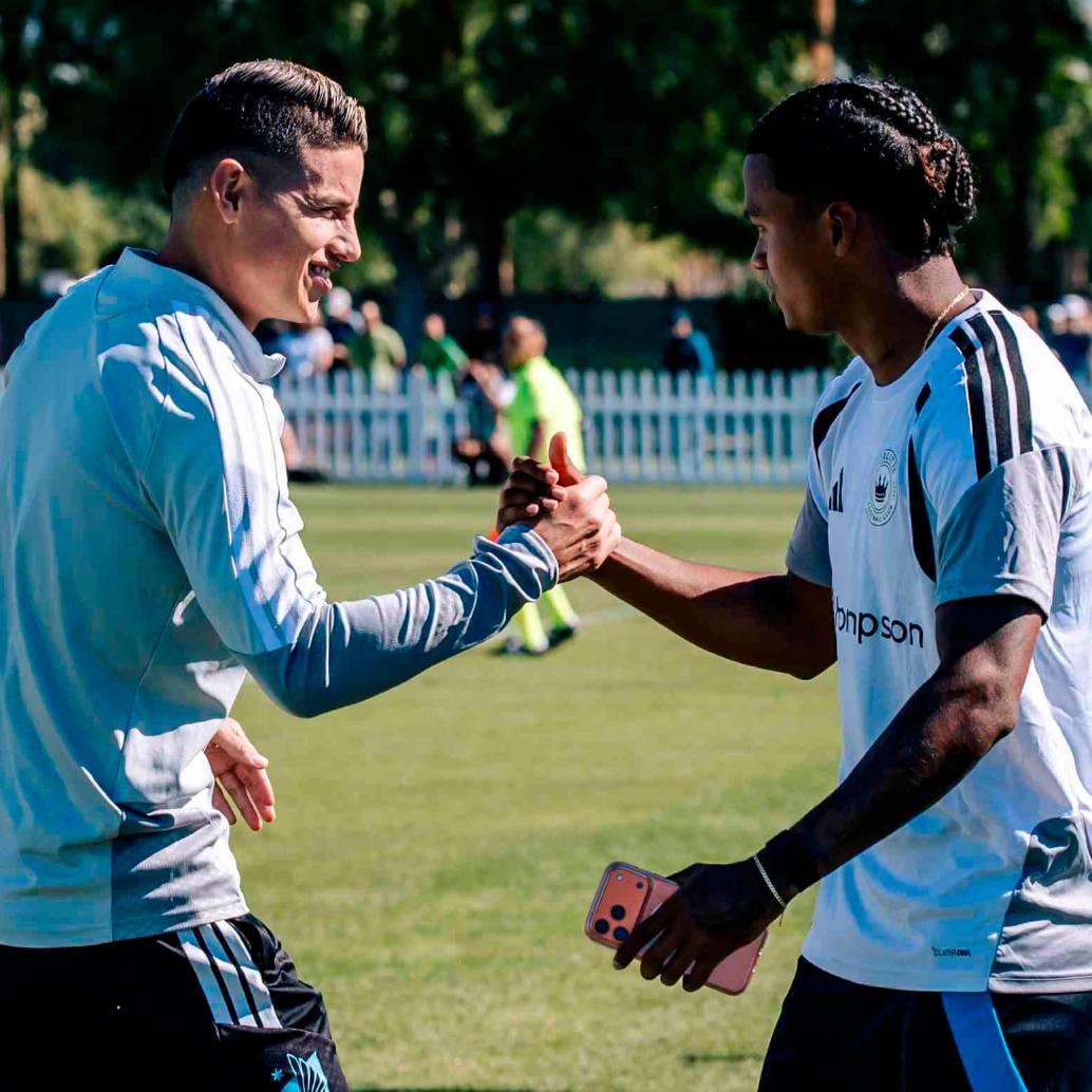 <p>El colombiano James Rodríguez junto a su compatriota Kewin Vargas del Charlotte FC, en uno de los encuentros que ha tenido el cafetero ahora en la MLS. FOTO TOMADA X@CharlotteFC</p><p>·</p>