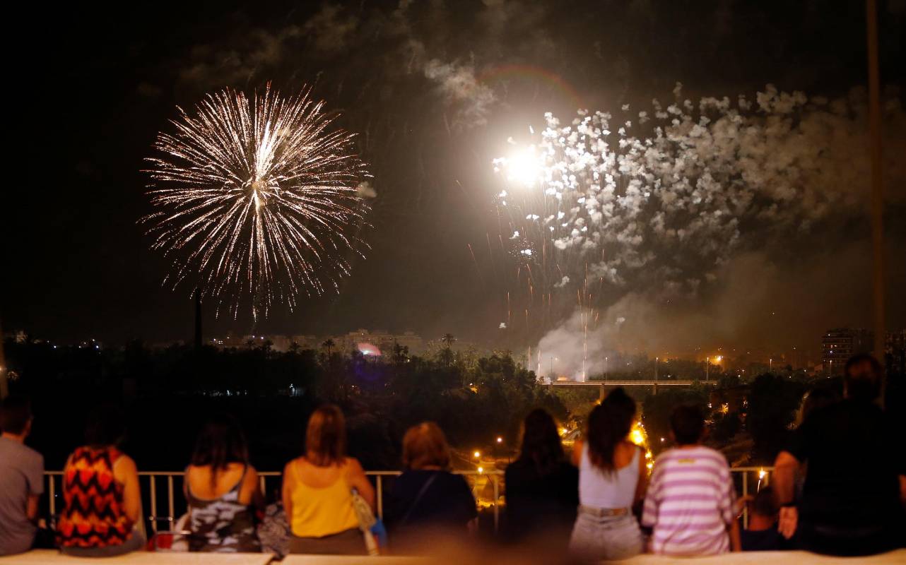 Este año la compañía de pirotecnia Dance of Fire Fireworks de Ucrania es una de las protagonistas. Foto: EFE