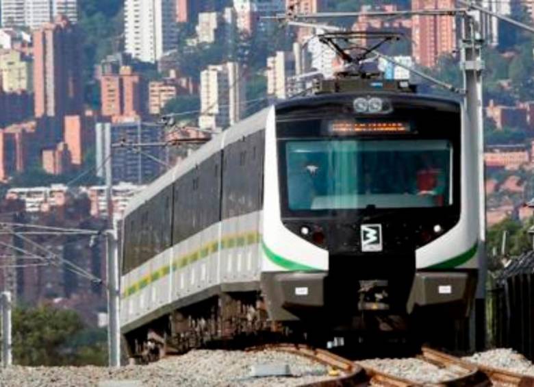 Para las rutas que cubren los recorridos de un municipio a otro del Valle de Aburrá, y que es el caso de las rutas integradas al Metro de Medellín, el incremento será de $375. FOTO Colprensa