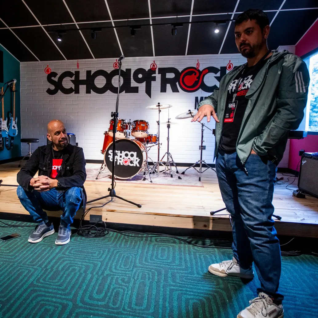 School of Rock abrió su primera sede en Medellín el pasado 10 de marzo. La escuela está ubicada en el barrio el Poblado. También tiene tres sedes en Bogotá. FOTO Julio Herrera. 