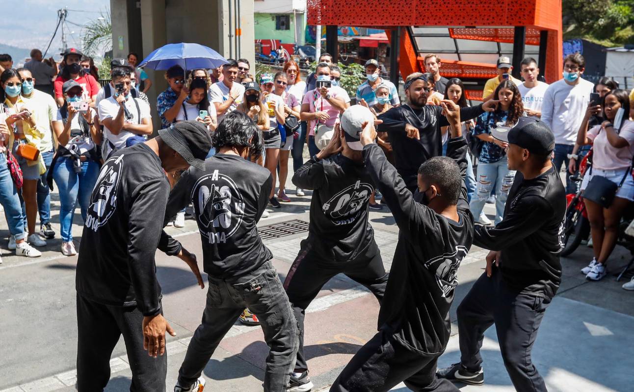 La principal queja de los habitantes es por la perdida de su intimidad. Foto: Manuel Saldarriaga Quintero.