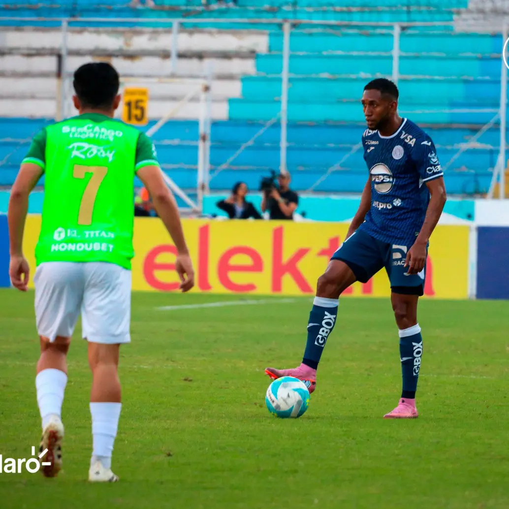 Romario Da Silva anotó 3 goles y dio 2 asistencias en la temporada 2026 de la Liga Hondubet. FOTO: X FUTBOLCLUBMOTAGUA
