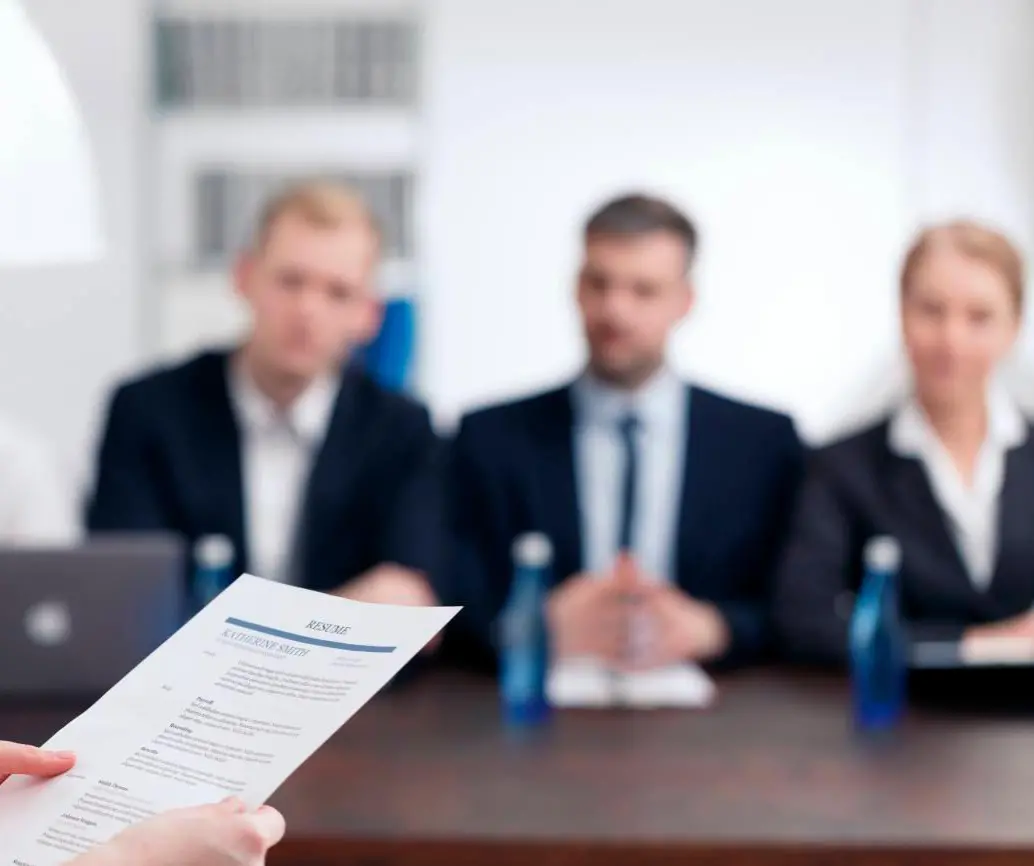La contratación sin sesgos refuerza la reputación de la empresa y la convierte en un lugar más atractivo para trabajar. FOTO: SHUTTERSTOCK