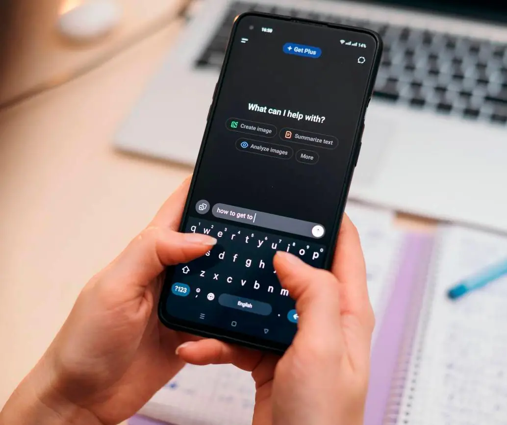 Los grandes modelos de lenguaje, como ChatGPT de OpenAI o Gemini de Google, se utilizan cada vez más como asistentes virtuales y chatbot. Foto: Agencia Sinc