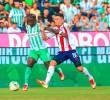 Imágenes de duelo con el que Nacional cerró la fase de todos contra todos frente al Junior de Barranquilla. CAMILO SUÁREZ