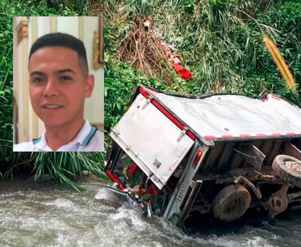 Camilo Posada (detalle) fue la víctima del accidente de este camión que cayó a la quebrada La Liboriana, en Salgar. FOTO: CORTESÍA CONEXIÓN SUR