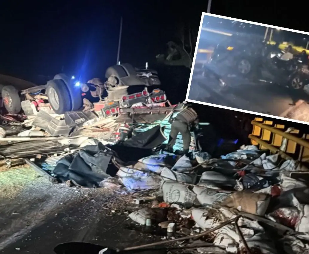 Así quedaron dos de los vehículos implicados en este accidente, el cual dejó como víctima a una pasajera del carro particular. Ocurrió a pocos metros del acceso al municipio de Ebéjico, Antioquia. FOTOS: CORTESÍA