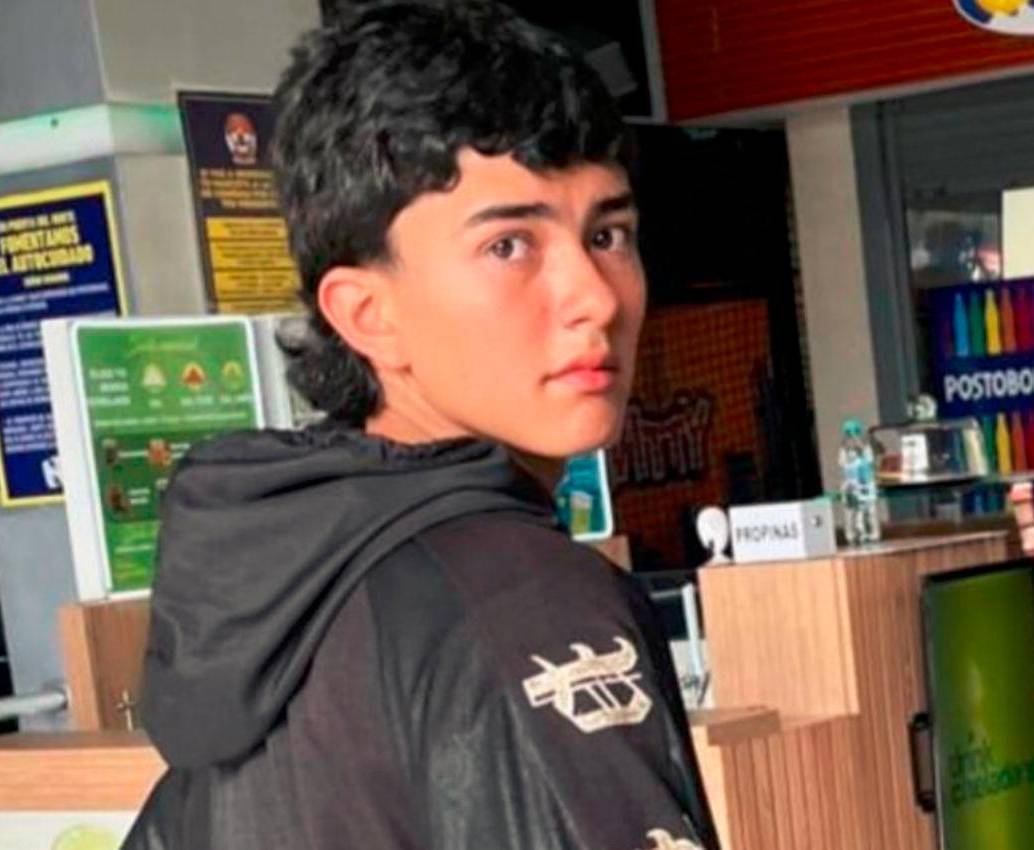 Él es Cristian Camilo Coy Jaime, de 15 años, el joven que está desaparecido desde el viernes en Santo Domingo Savio. FOTO: CORTESÍA