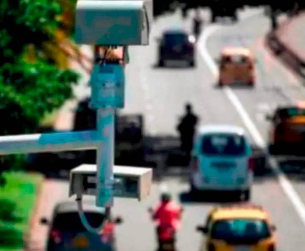 La idea de la Alcaldía de Medellín será cambiar todo el modelo de operación de este sistema y buscar la reducción de la cantidad de las infracciones. FOTO: EL COLOMBIANO