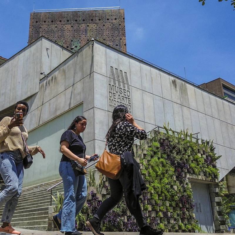 Los niveles de membresía incluyen acceso a talleres de artistas, previews de exposiciones y litografías firmadas. FOTO Andrés Camilo Suárez Echeverry