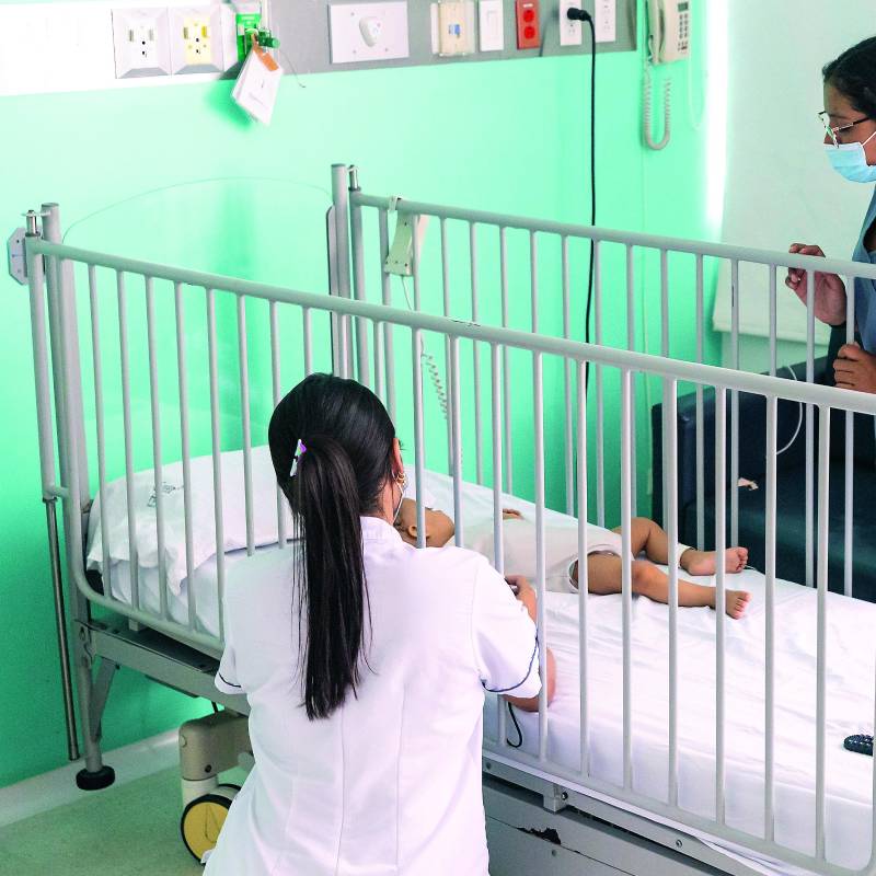 El Hospital Infantil Santa Ana queda en el barrio Manila, de El Poblado. Atiende anualmente a 12.000 niños y fue por mucho tiempo referente regional en manejo de desnutrición crónica infantil. FOTO Camilo Suárez.
