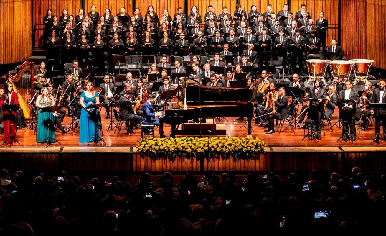 El repertorio del concierto estuvo conformado por piezas de las tres B. Este es un concepto que los críticos musicales han empleado para establecer una genealogía que conecta la tradición barroca germana con la Viena clásica y el Romanticismo alemán. Hace referencia a las iniciales de Bach, Beethoven y Brahms. Foto: Jaime Pérez. 
