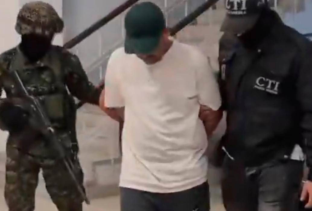 Alias Simón fue detenido luego de un seguimiento de la Inteligencia Militar en Yotoco, Valle del Cauca. FOTO: Cortesía Ejército