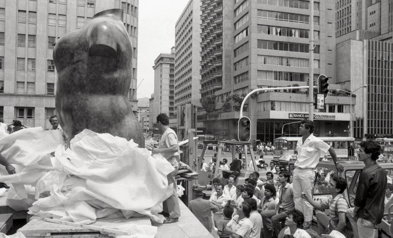 Torso de mujer es el nombre de la escultura, pero se conoce por todos como La Gorda de Botero. Foto: Archivo El Colombiano