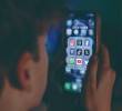 lLa adicción a las redes sociales entre los jóvenes aumentó del 7% al 11% a nivel global entre 2018 y 2022. FOTO: Getty.